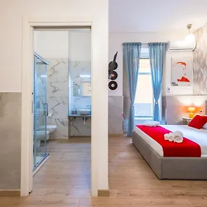 https://pop-art-room-napoli.hotels-amalfi.com