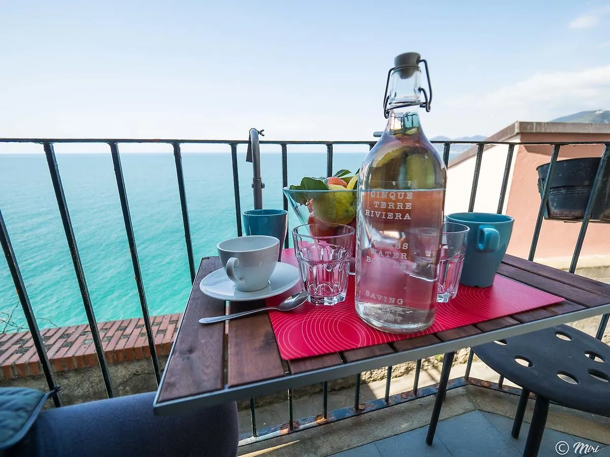 Il Baluardo Sea View Apartment On The Cliff Manarola